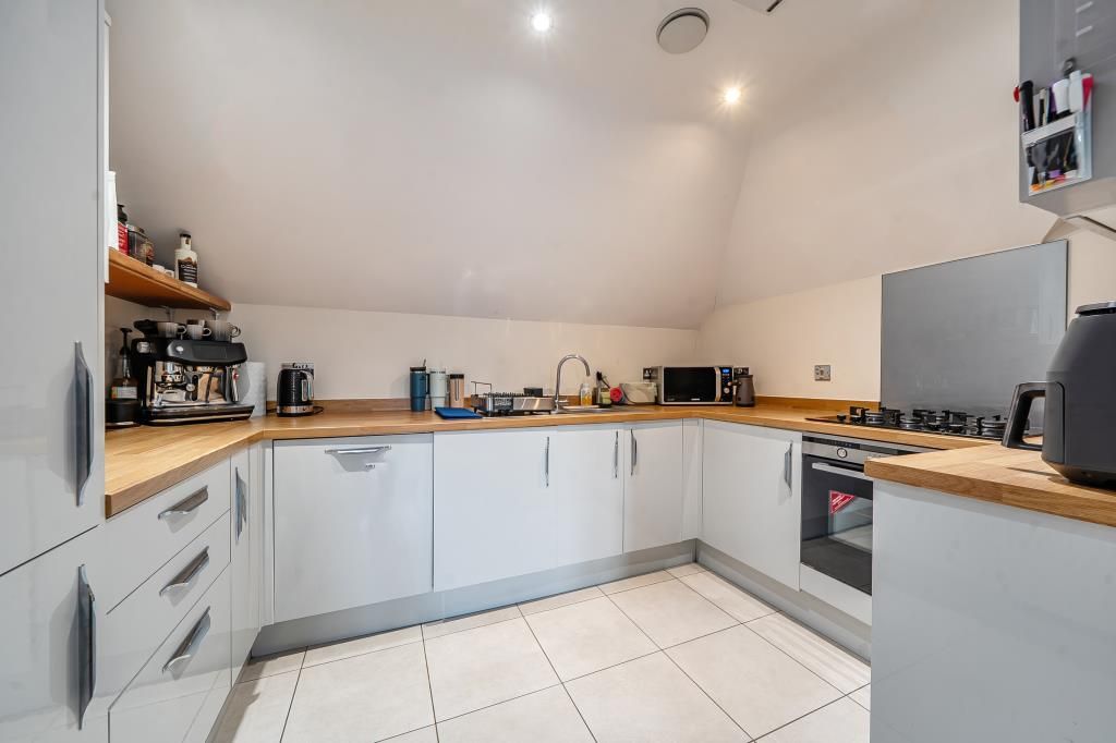 Additional image 10 of 2 bed flat for saleChesham, Buckinghamshire HP5