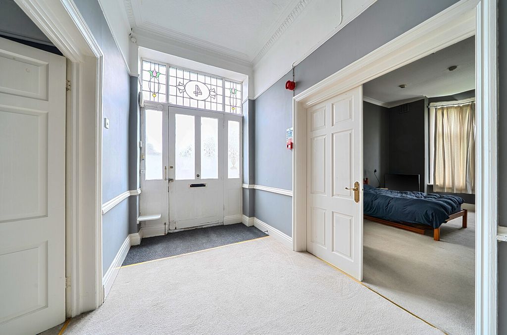 Additional image 2 of 1 bed flat for saleLower Camden, Chislehurst, Kent BR7