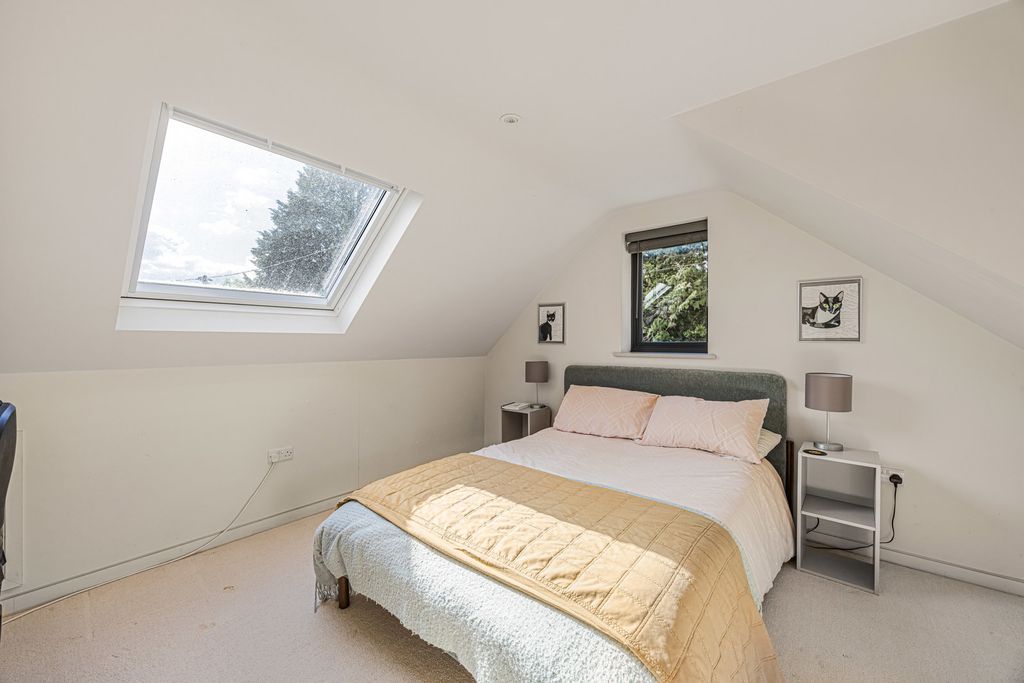 Additional image 17 of 4 bed bungalow for saleBarn Way, Cirencester, Gloucestershire GL7