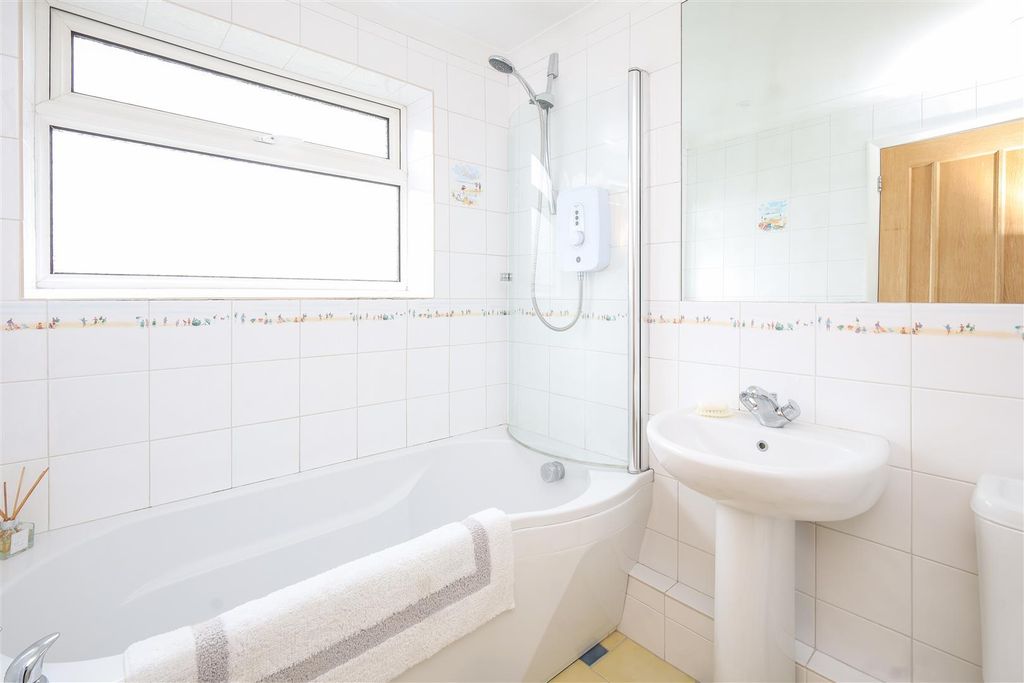 Additional image 15 of 4 bed detached house for saleOakwood Road, Burgess Hill RH15