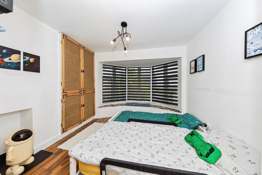 Additional image 13 of 4 bed semi-detached house for saleSteele Avenue, Carmarthen, Carmarthenshire SA31