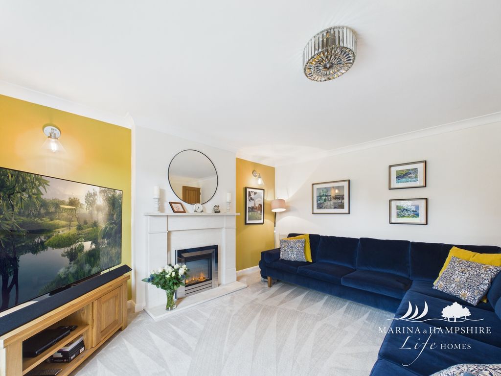 Additional image 18 of 4 bed detached house for saleDunstan Close, Chichester PO19