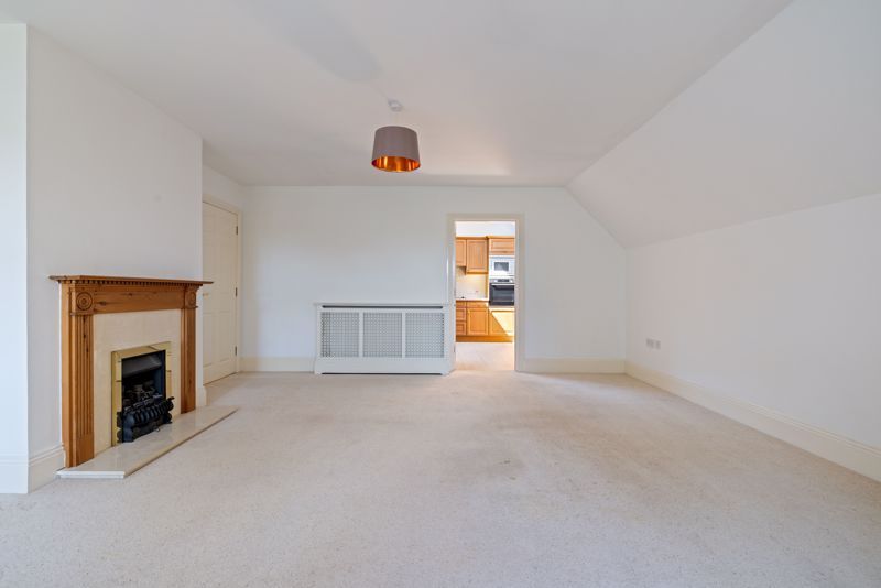 Additional image 5 of 2 bed flat for saleThe Avenue, Summersdale, Chichester PO19