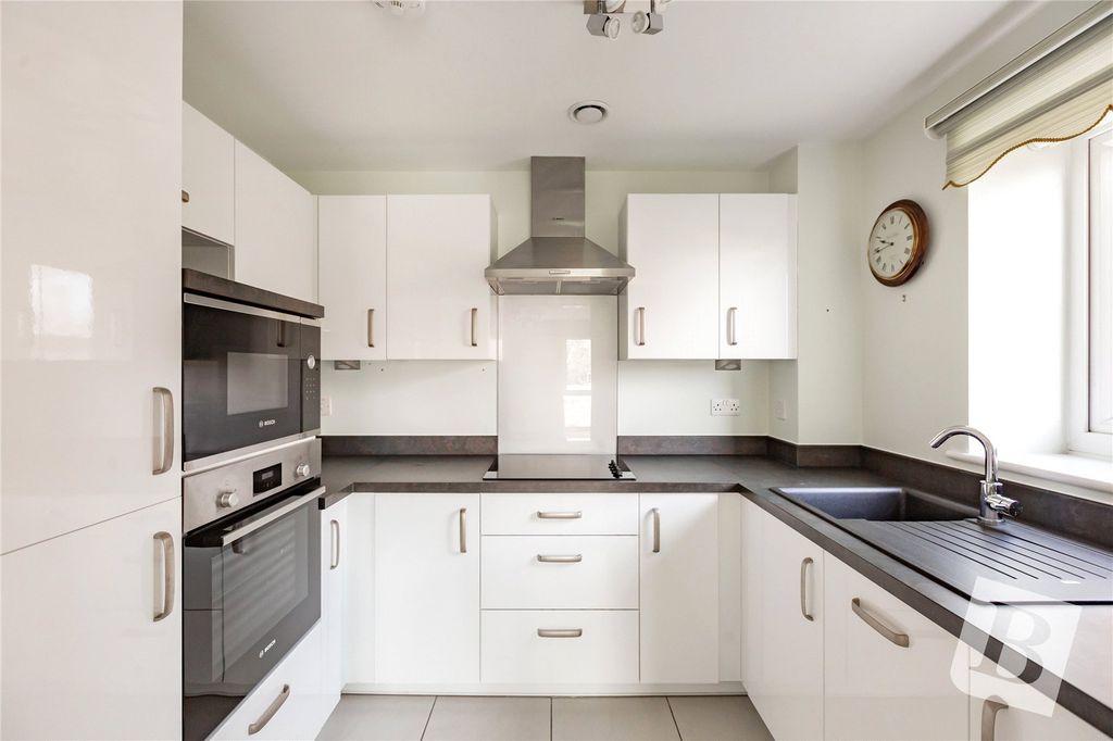 Additional image 5 of 2 bed flat for saleMiami House, Princes Road, Chelmsford, Essex CM2