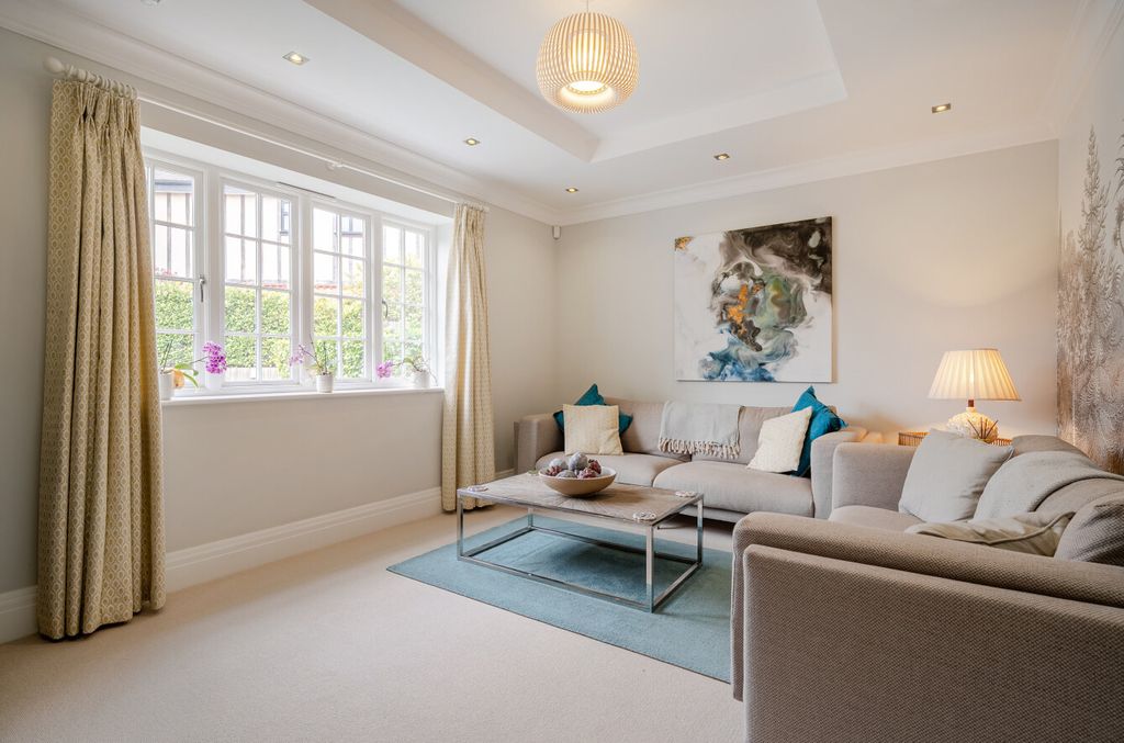 Additional image 11 of 6 bed detached house for saleThe Drive, Chislehurst, Kent BR7