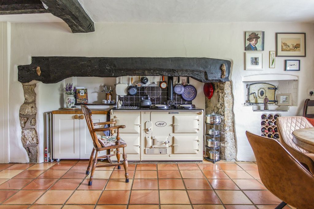 Additional image 3 of 6 bed property for saleBentham, Cheltenham GL51