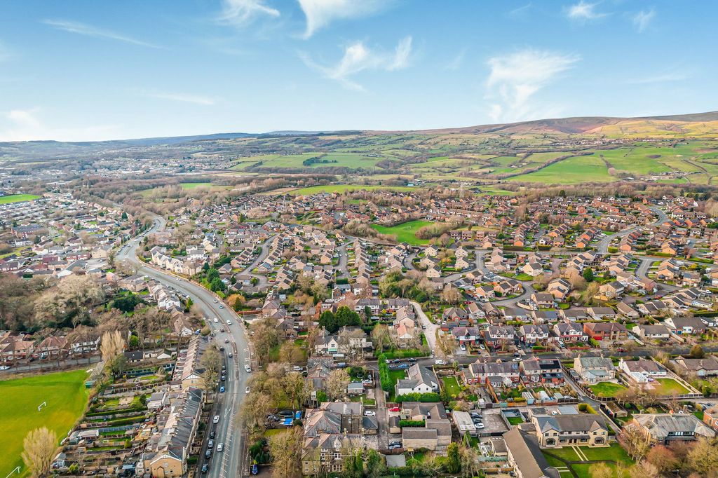Additional image 73 of 4 bed detached house for salePadiham Road, Burnley BB12