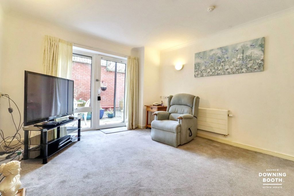 Additional image 10 of 1 bed flat for saleLower Sandford Street, Lichfield WS13