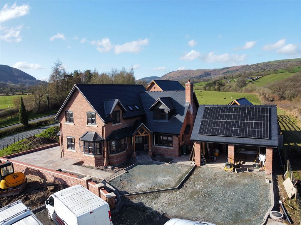 5 bed detached house for salePontdolgoch, Caersws, Powys SY17