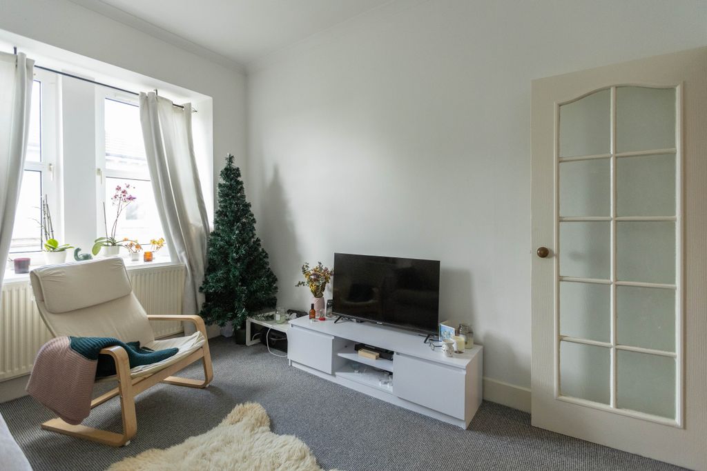 Additional image 3 of 2 bed flat for saleHill Street, Dunoon PA23