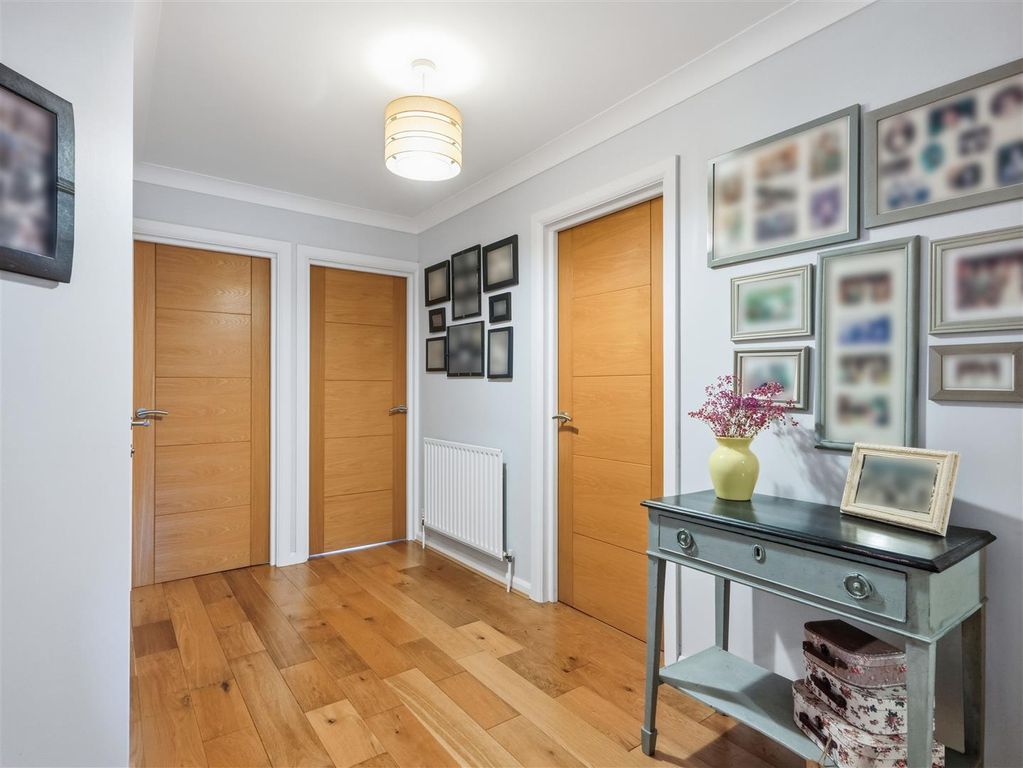 Additional image 27 of 5 bed town house for saleAsquith Close, Christchurch BH23
