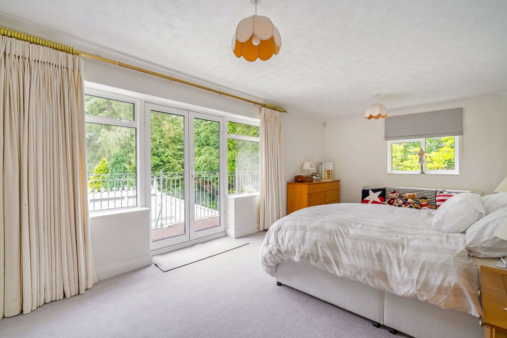 Additional image 18 of 4 bed detached house for saleAzalea Way, Camberley GU15