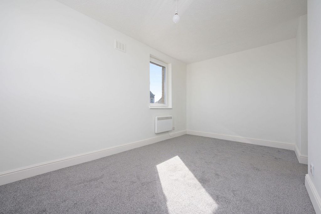 Additional image 15 of 2 bed flat for saleNicol Street, Kirkcaldy KY1