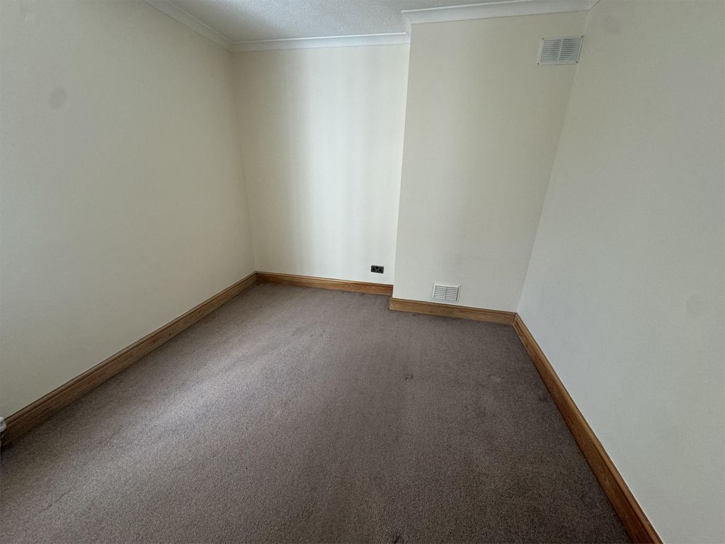 Additional image 6 of 2 bed flat for sale131 High Street, Dalbeattie DG5