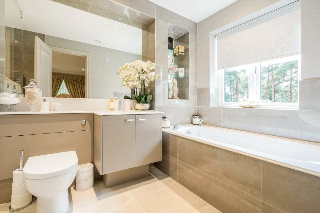 Additional image 15 of 2 bed flat for saleKings Ridge, Golf Drive, Camberley, Surrey GU15