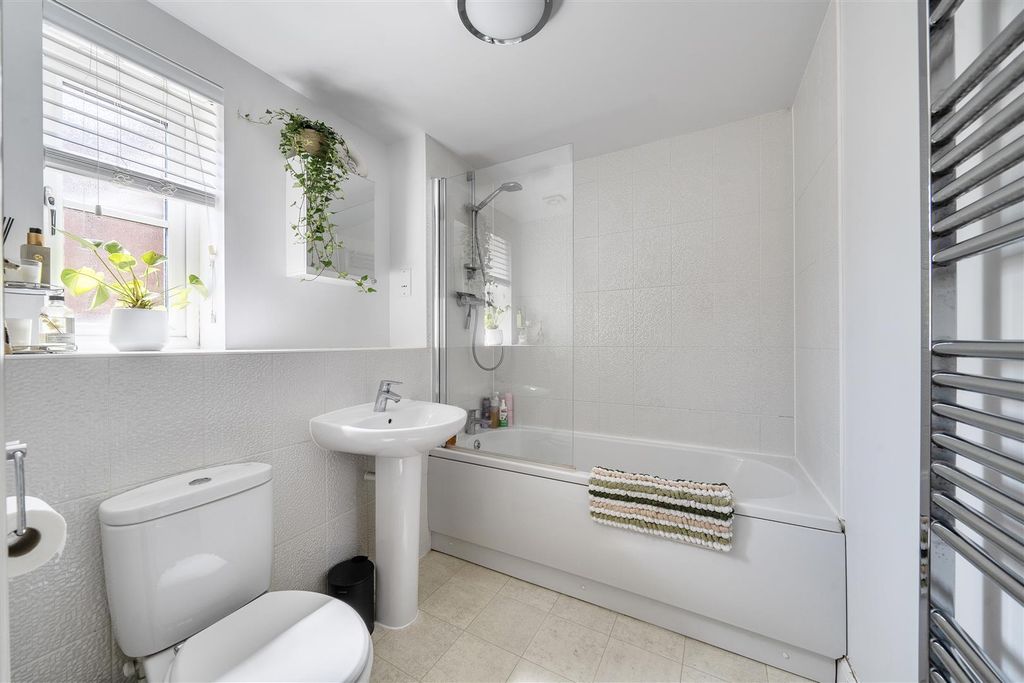 Additional image 14 of 1 bed flat for saleCochran Avenue, Chippenham SN15
