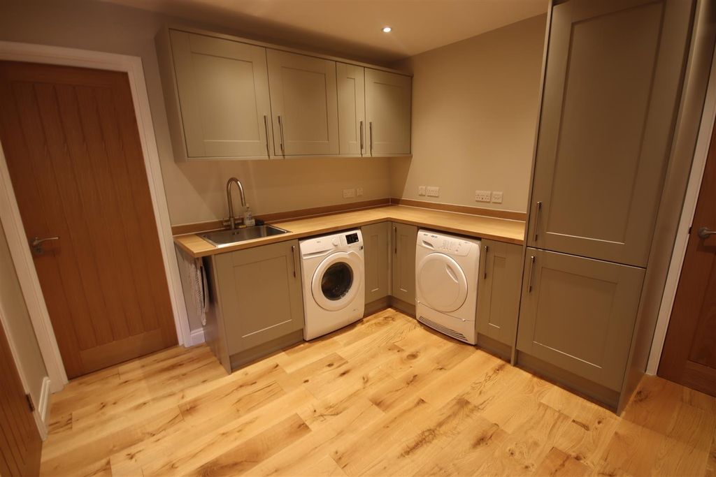 Additional image 10 of 5 bed detached house for saleChamberlain Road, Chippenham SN14