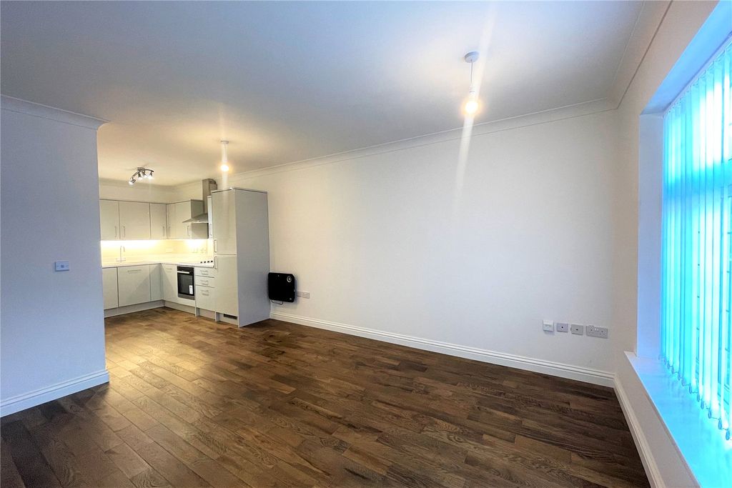 Additional image 10 of 2 bed flat for saleLondon Road, Camberley, Surrey GU15
