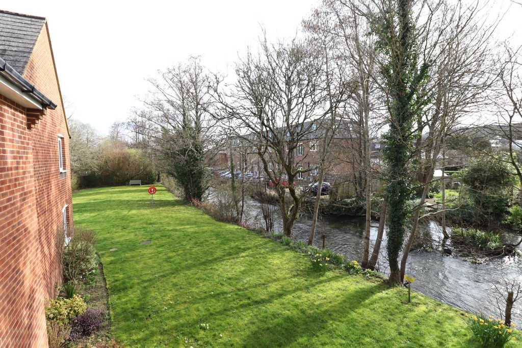 Additional image 3 of 1 bed flat for saleChurchill Court, Marlborough SN8