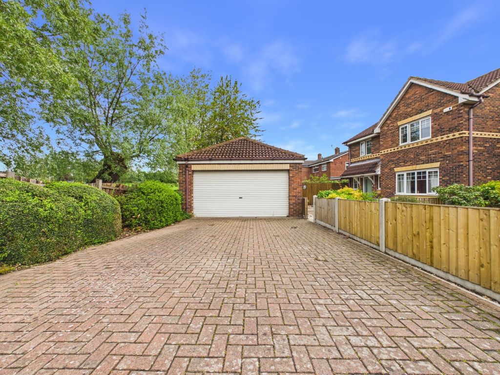 Additional image 29 of 4 bed detached house for salePasture Way, Castleford, West Yorkshire WF10
