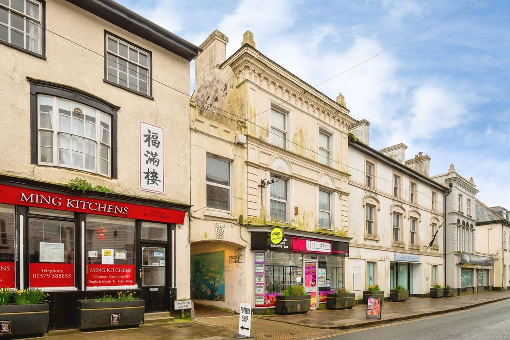 1 bed flat for saleFore Street, Callington PL17