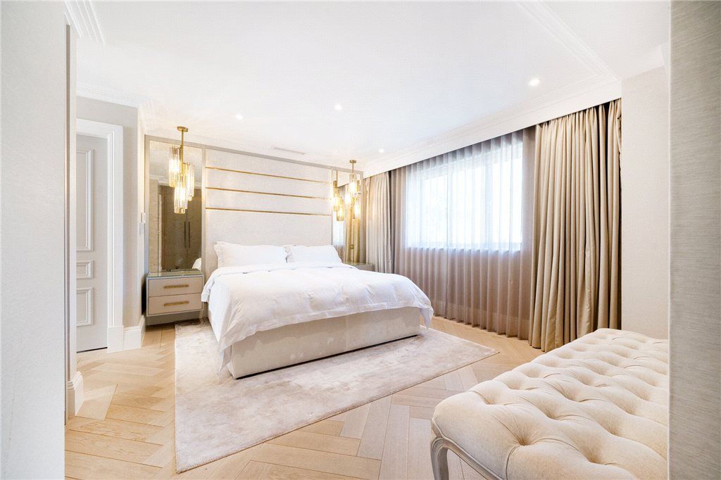 Additional image 14 of 5 bed detached house for saleLeesons Hill, Chislehurst BR7