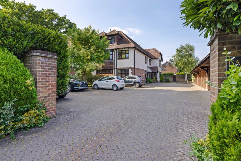 Additional image 16 of 2 bed flat for saleThe Avenue, Summersdale, Chichester PO19