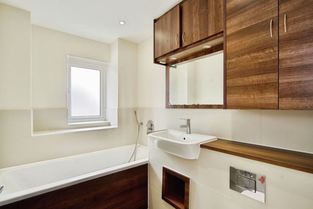 Additional image 20 of 4 bed end terrace house for saleAlderwood Terrace, Chigwell IG7