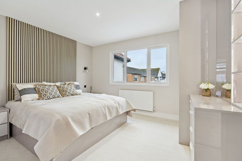 Additional image 29 of 5 bed detached house for saleAldenham Road, Bushey WD23