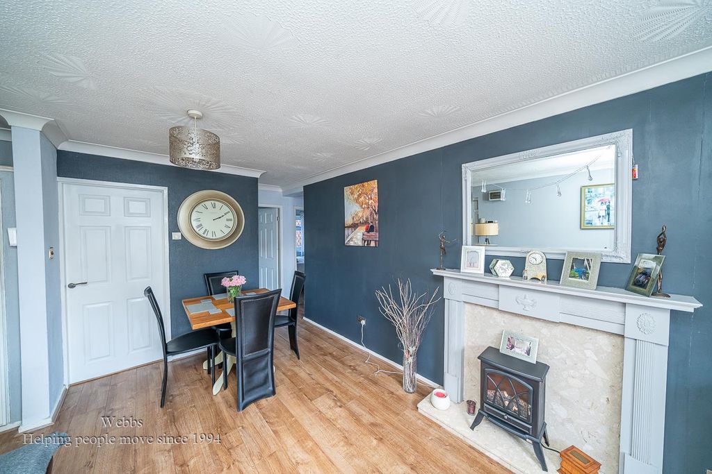 Additional image 5 of 2 bed flat for saleCannock Road, Heath Hayes, Cannock WS12