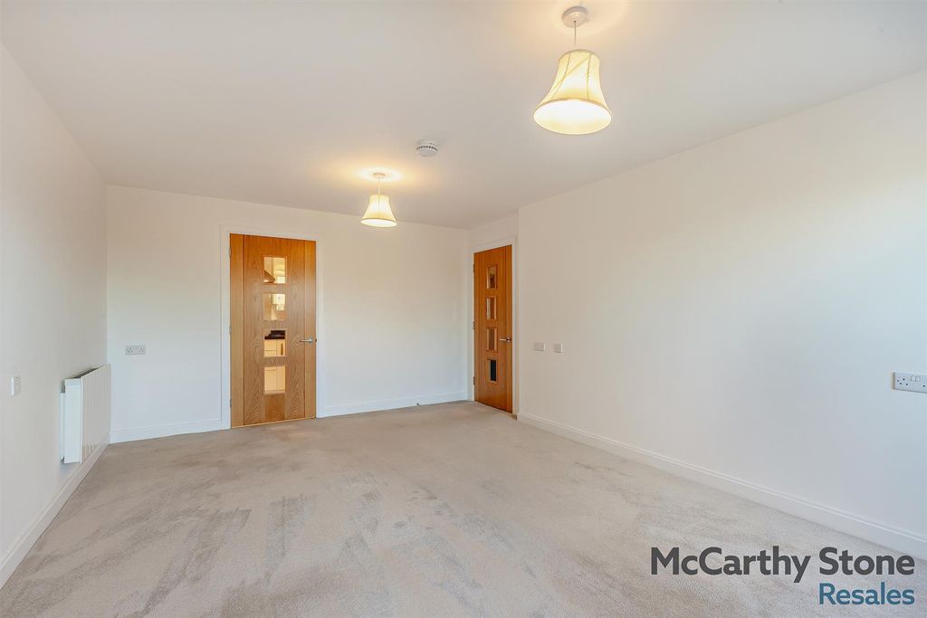Additional image 4 of 2 bed flat for saleMiami House, Princes Road, Chelmsford, Essex CM2