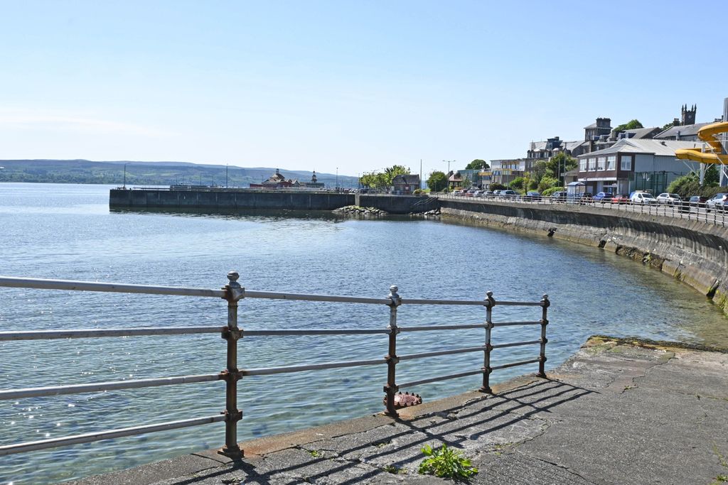 Additional image 3 of 2 bed flat for sale4A Church Street, Dunoon, Argyll And Bute PA23
