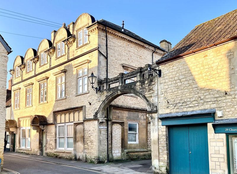 3 bed flat for saleChurch Street, Calne SN11