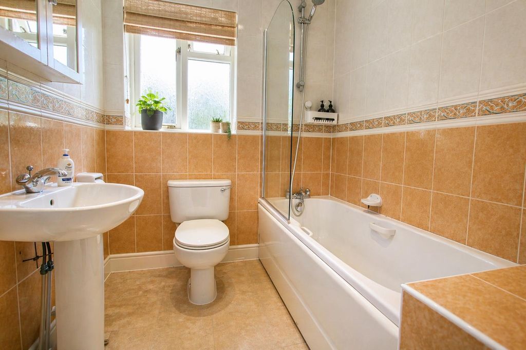 Additional image 22 of 5 bed detached house for saleWellfield Gardens, Carshalton Beeches SM5