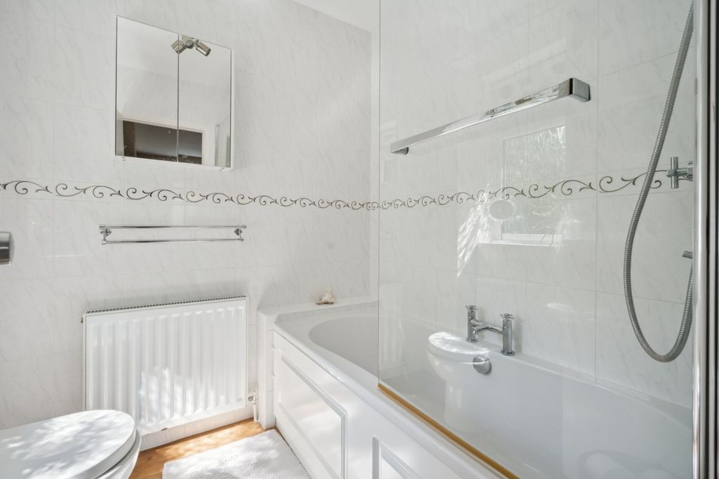 Additional image 13 of 4 bed detached house for saleJasons Hill, Ley Hill, Chesham, Buckinghamshire HP5