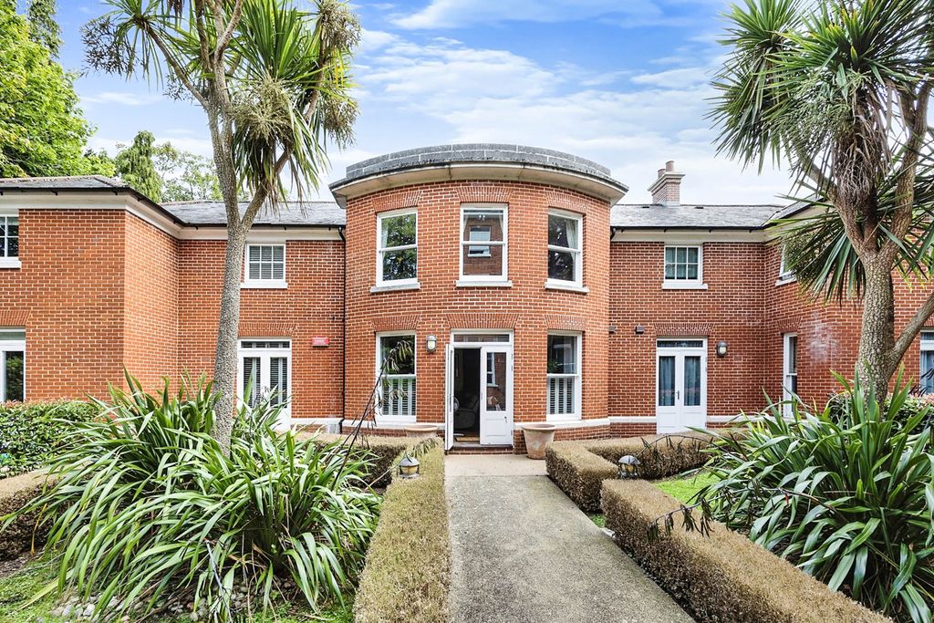 Additional image 13 of 2 bed flat for saleNew Dover Road, Canterbury CT1