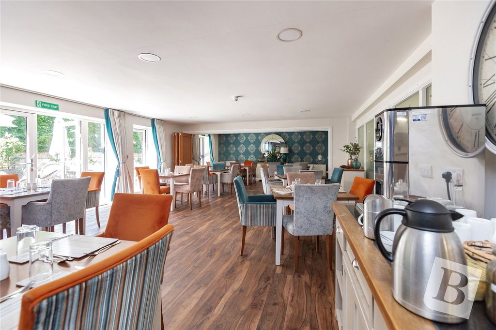 Additional image 11 of 2 bed flat for salePrinces Road, Chelmsford, Essex CM2