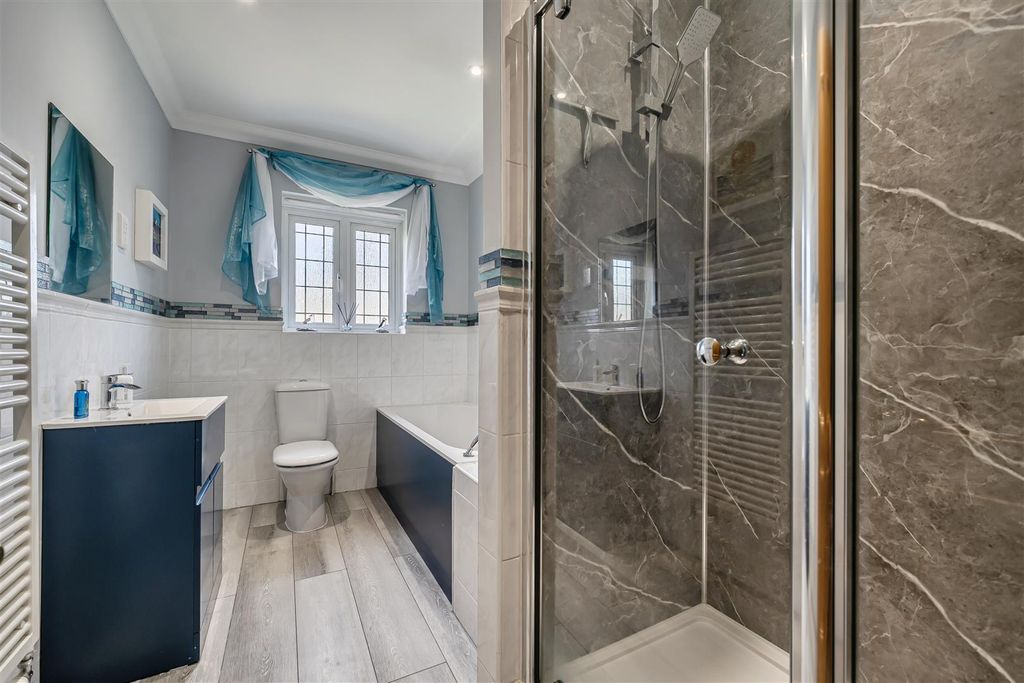 Additional image 24 of 5 bed detached house for saleGolf Drive, Camberley GU15