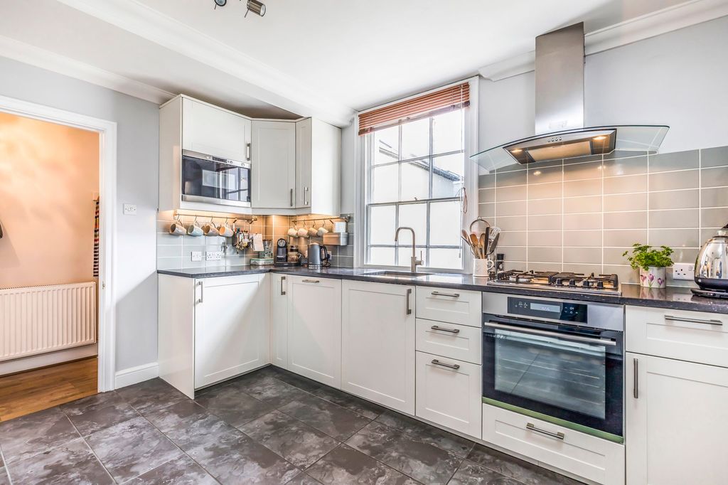 Additional image 5 of 4 bed semi-detached house for saleSt. Johns Street, Chichester PO19