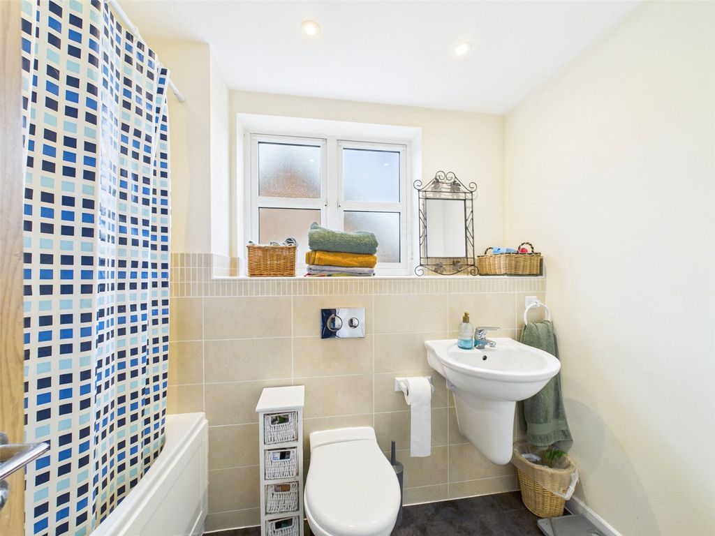 Additional image 16 of 4 bed semi-detached house for saleOld Sawmill Place, Chinnor, Oxfordshire OX39