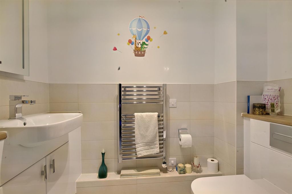 Additional image 9 of 2 bed flat for saleMiami House, Princes Road, Chelmsford, Essex CM2