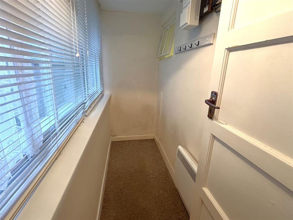 Additional image 8 of 1 bed flat for saleBannawell Street, Tavistock PL19
