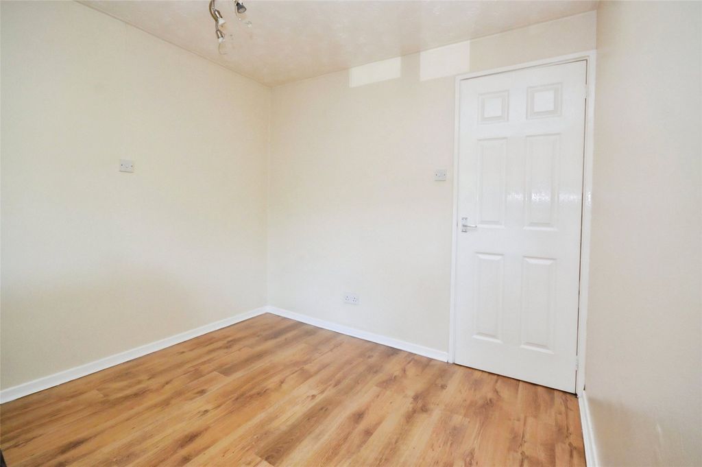 Additional image 7 of 1 bed flat for saleTruro Drive, Plymouth, Devon PL5