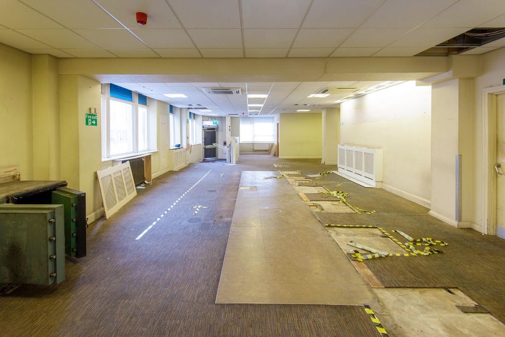 Additional image 5 of Property for saleBank Street, Castleford WF10