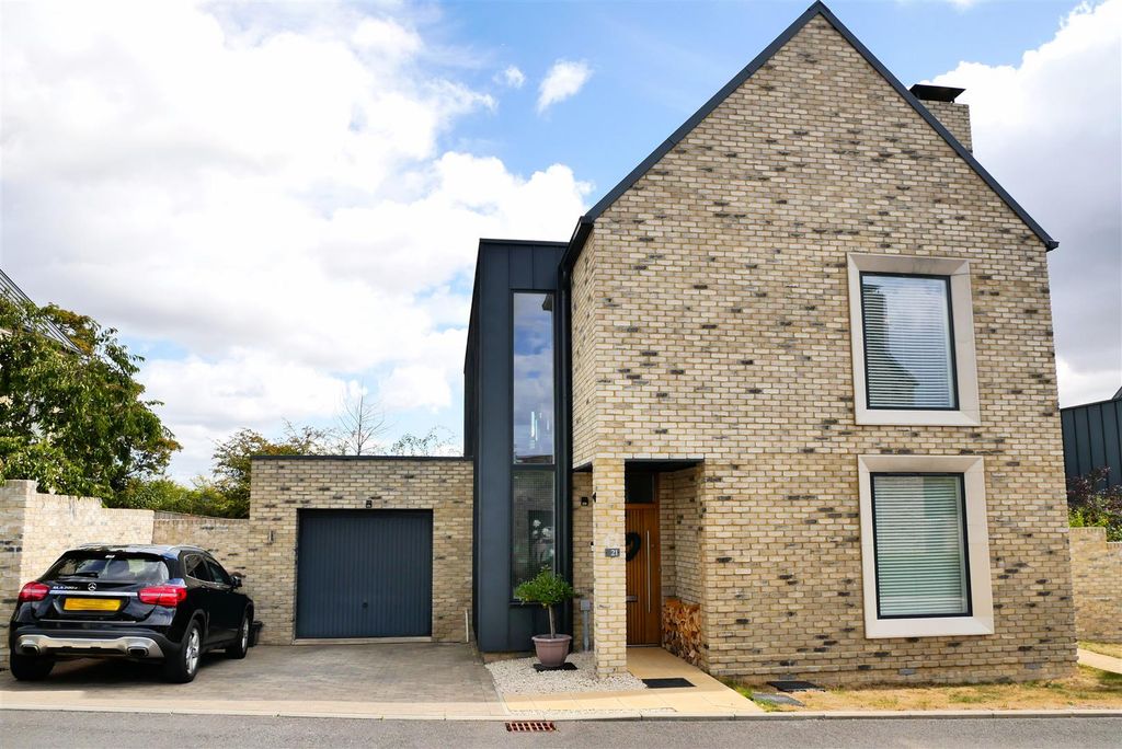 4 bed detached house for saleCeres Place, Calne SN11