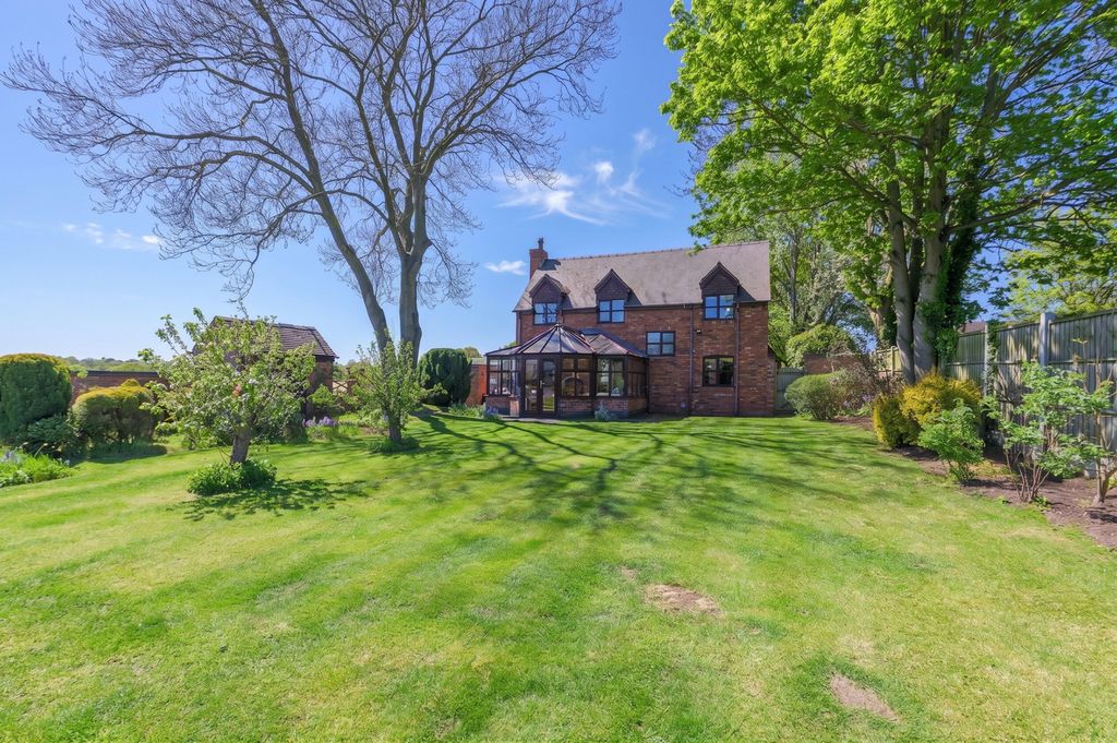 Additional image 32 of 4 bed detached house for saleLichfield Road, Edial, Burntwood WS7