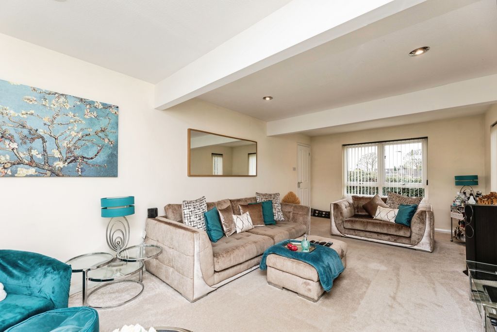 Additional image 3 of 4 bed detached house for saleHillcrest Mount, Townville, Castleford WF10