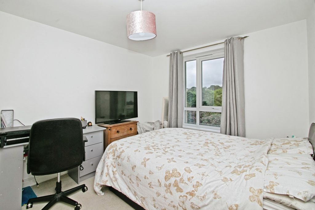 Additional image 6 of 2 bed flat for saleNicholas Holman Road, Camborne, Cornwall TR14