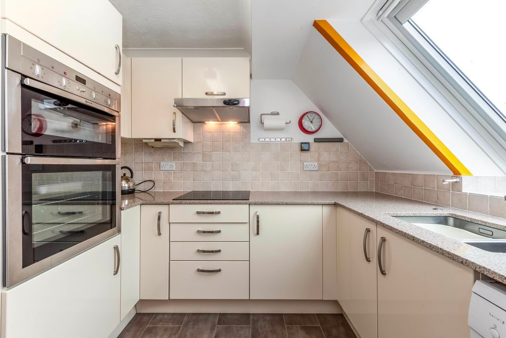 Additional image 13 of 2 bed flat for saleHenty Gardens, Chichester PO19