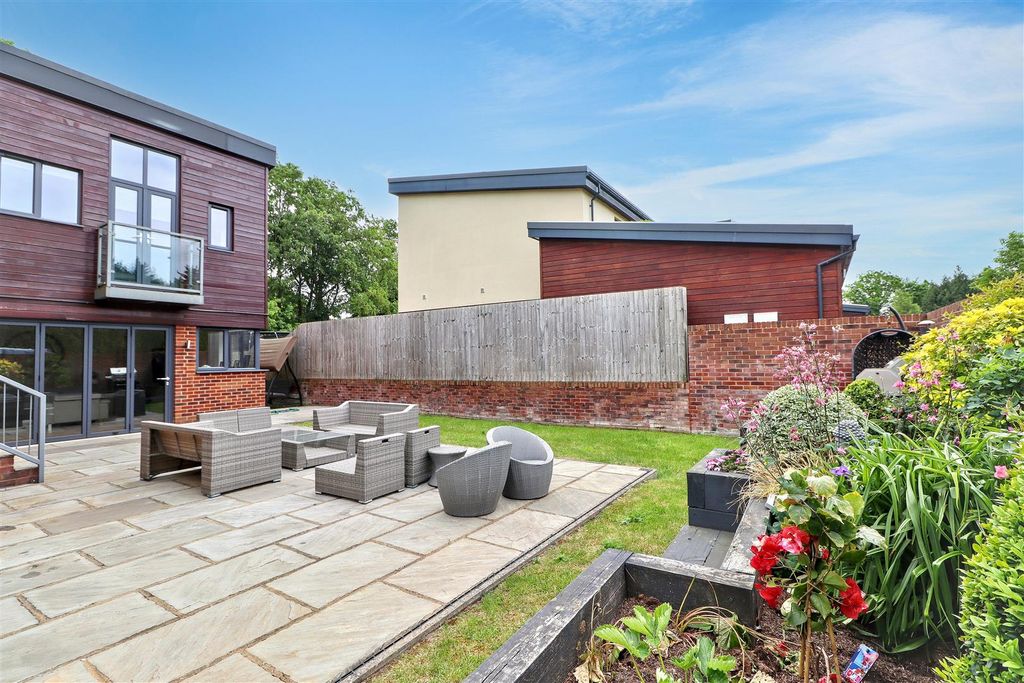 Additional image 31 of 4 bed detached house for saleSandy Lane, Bushey WD23